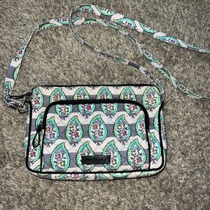 Vera Bradley Crossbody Purse, Worn Only A Couple Times, Plenty of Pockets